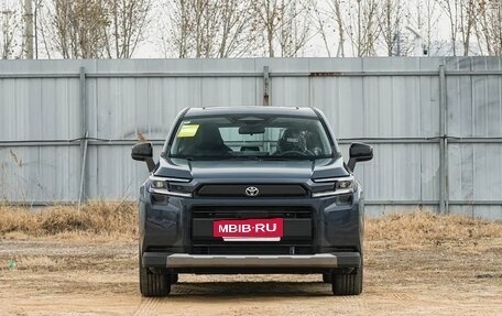 Toyota RAV4, 2026 год, 4 390 000 рублей, 2 фотография