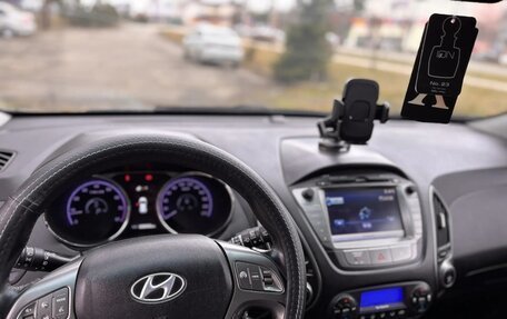 Hyundai ix35 I рестайлинг, 2015 год, 1 275 000 рублей, 2 фотография