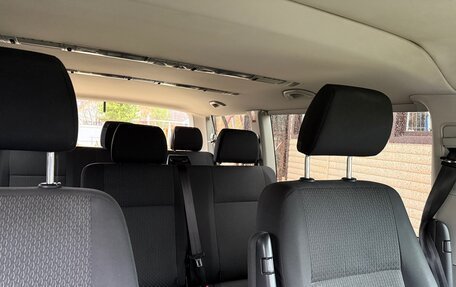 Volkswagen Caravelle T6 рестайлинг, 2015 год, 3 600 000 рублей, 12 фотография