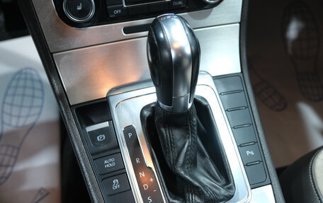 Volkswagen Passat B7, 2011 год, 1 069 000 рублей, 25 фотография