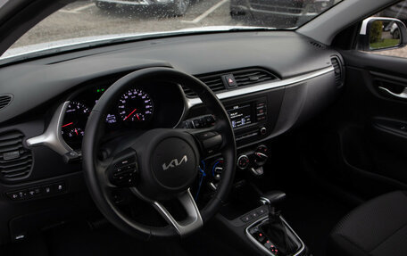 KIA Rio IV, 2022 год, 1 948 000 рублей, 10 фотография