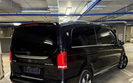 Mercedes-Benz V-Класс, 2022 год, 6 990 000 рублей, 2 фотография