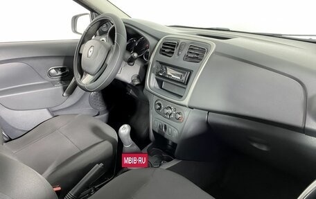 Renault Logan II, 2018 год, 799 000 рублей, 10 фотография