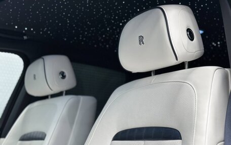 Rolls-Royce Cullinan, 2024 год, 62 000 000 рублей, 28 фотография