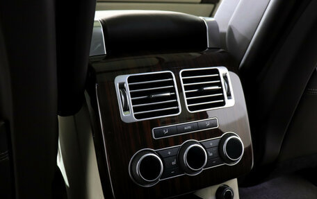 Land Rover Range Rover IV рестайлинг, 2016 год, 3 690 000 рублей, 26 фотография