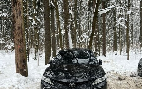 Toyota Camry, 2019 год, 2 800 000 рублей, 1 фотография