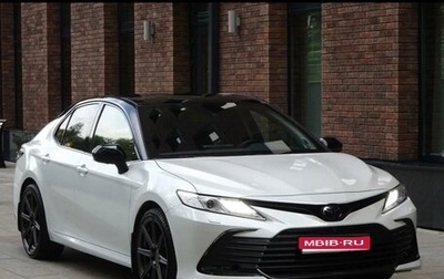 Toyota Camry, 2021 год, 4 300 000 рублей, 1 фотография