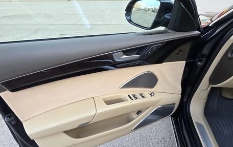 Audi A8, 2016 год, 4 400 000 рублей, 15 фотография