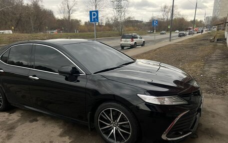 Toyota Camry, 2019 год, 2 800 000 рублей, 5 фотография