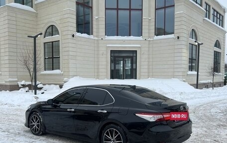 Toyota Camry, 2019 год, 2 800 000 рублей, 3 фотография