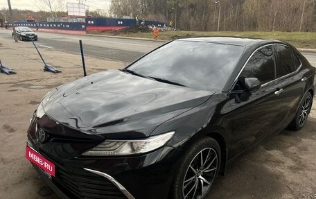 Toyota Camry, 2019 год, 2 800 000 рублей, 6 фотография