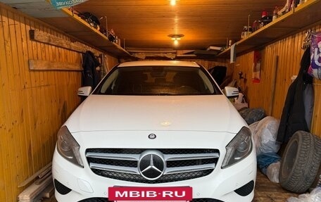 Mercedes-Benz A-Класс, 2014 год, 1 650 000 рублей, 4 фотография