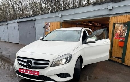 Mercedes-Benz A-Класс, 2014 год, 1 650 000 рублей, 3 фотография