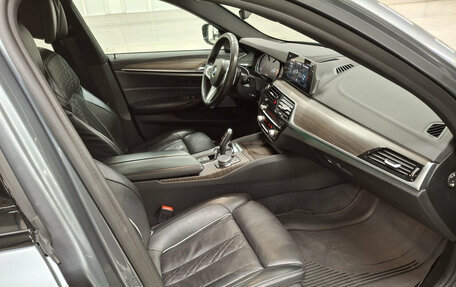 BMW 5 серия, 2018 год, 3 950 000 рублей, 13 фотография