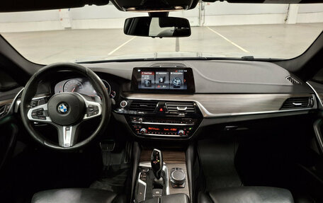 BMW 5 серия, 2018 год, 3 950 000 рублей, 17 фотография