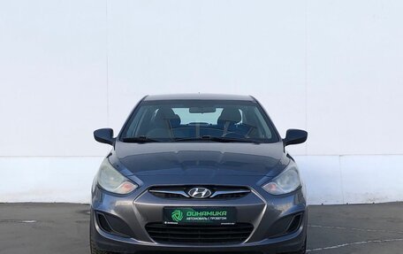 Hyundai Solaris II рестайлинг, 2013 год, 675 000 рублей, 2 фотография