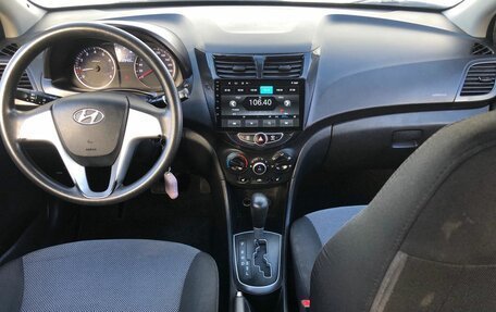 Hyundai Solaris II рестайлинг, 2013 год, 675 000 рублей, 12 фотография