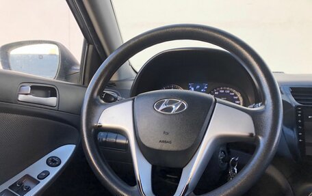 Hyundai Solaris II рестайлинг, 2013 год, 675 000 рублей, 17 фотография