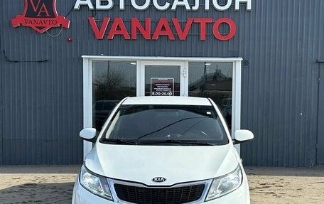 KIA Rio III рестайлинг, 2014 год, 835 000 рублей, 2 фотография