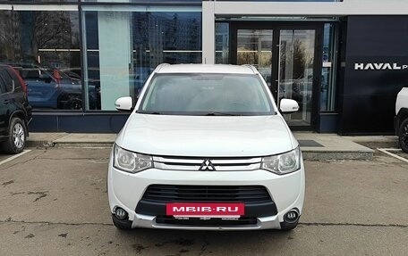 Mitsubishi Outlander III рестайлинг 3, 2014 год, 1 149 000 рублей, 2 фотография