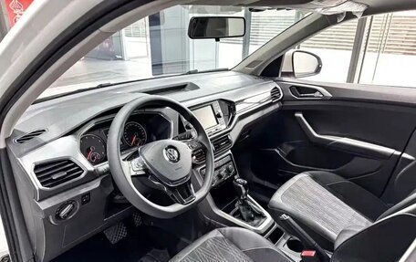Volkswagen T-Cross I, 2022 год, 1 650 000 рублей, 6 фотография