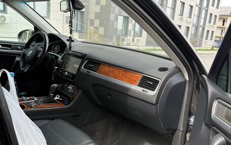 Volkswagen Touareg III, 2010 год, 1 555 555 рублей, 3 фотография