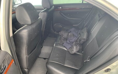 Toyota Avensis III рестайлинг, 2006 год, 850 000 рублей, 4 фотография