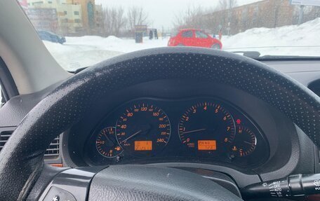 Toyota Avensis III рестайлинг, 2006 год, 850 000 рублей, 11 фотография