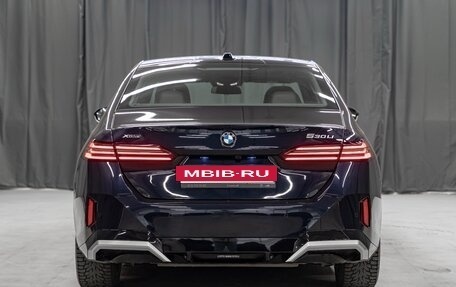 BMW 5 серия, 2024 год, 7 450 000 рублей, 10 фотография