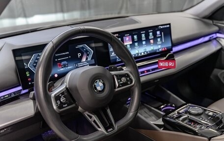 BMW 5 серия, 2024 год, 7 450 000 рублей, 16 фотография