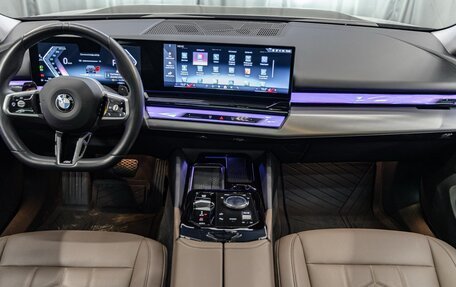 BMW 5 серия, 2024 год, 7 450 000 рублей, 38 фотография