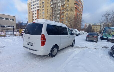 Hyundai H-1 II рестайлинг, 2016 год, 1 460 000 рублей, 5 фотография