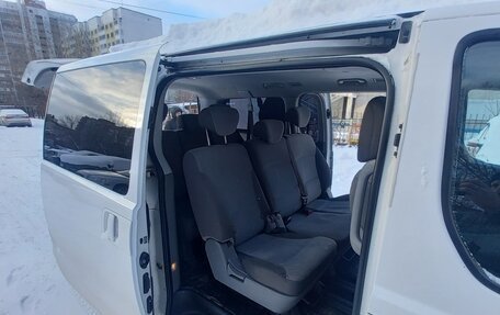 Hyundai H-1 II рестайлинг, 2016 год, 1 460 000 рублей, 12 фотография