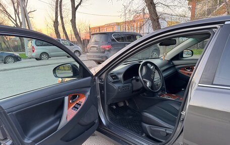 Toyota Camry, 2009 год, 1 320 000 рублей, 10 фотография