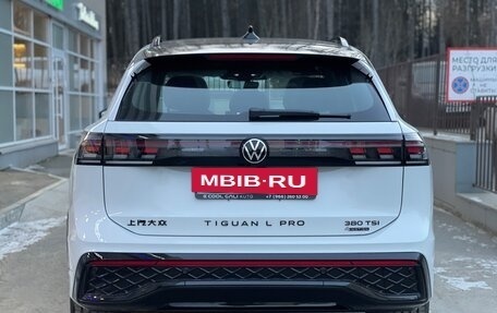 Volkswagen Tiguan, 2025 год, 5 990 000 рублей, 5 фотография