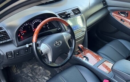 Toyota Camry, 2011 год, 1 600 000 рублей, 12 фотография