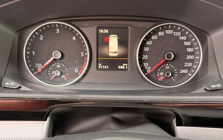 Volkswagen Multivan T6 рестайлинг, 2016 год, 4 100 000 рублей, 4 фотография