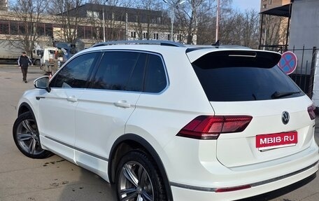 Volkswagen Tiguan II, 2018 год, 2 900 000 рублей, 8 фотография