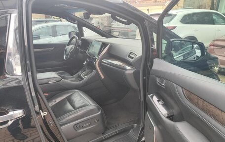 Toyota Alphard III, 2021 год, 4 400 000 рублей, 15 фотография