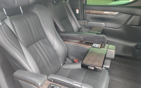 Toyota Alphard III, 2021 год, 4 400 000 рублей, 19 фотография