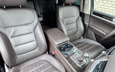 Volkswagen Touareg III, 2016 год, 2 890 000 рублей, 15 фотография