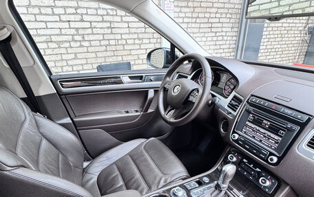 Volkswagen Touareg III, 2016 год, 2 890 000 рублей, 10 фотография