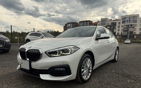 BMW 1 серия, 2021 год, 1 490 000 рублей, 2 фотография