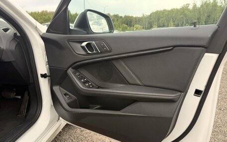 BMW 1 серия, 2021 год, 1 490 000 рублей, 14 фотография