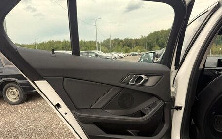 BMW 1 серия, 2021 год, 1 490 000 рублей, 17 фотография