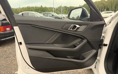 BMW 1 серия, 2021 год, 1 490 000 рублей, 16 фотография