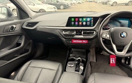 BMW 1 серия, 2021 год, 1 490 000 рублей, 10 фотография