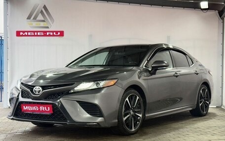 Toyota Camry, 2019 год, 2 050 000 рублей, 1 фотография