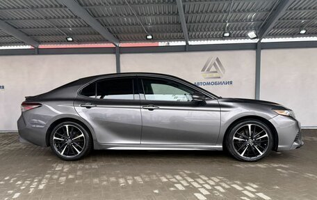 Toyota Camry, 2019 год, 2 050 000 рублей, 6 фотография