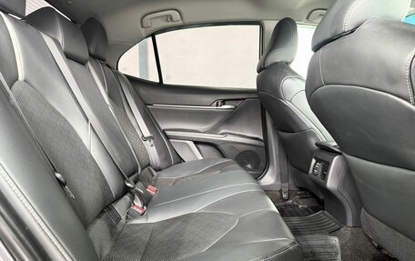 Toyota Camry, 2019 год, 2 050 000 рублей, 12 фотография